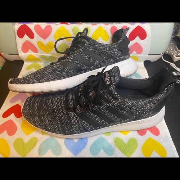 Cloud foam adidas, never worn. - Picture 2 of 6